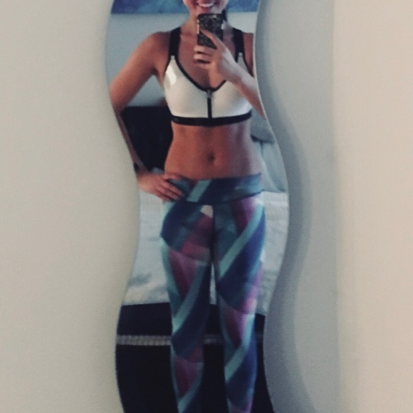 VSX front zipper sports bra - Picture 8 of 8